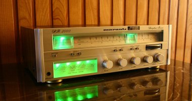 Marantz SR 2000